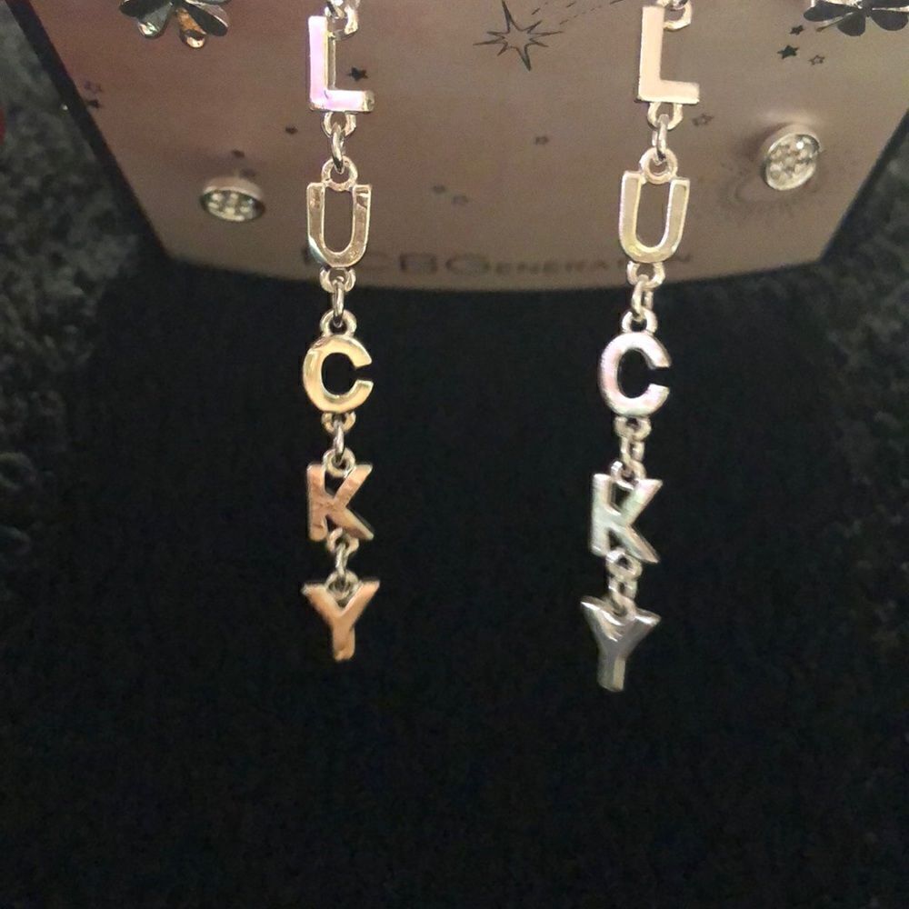Bcbg generation earring set